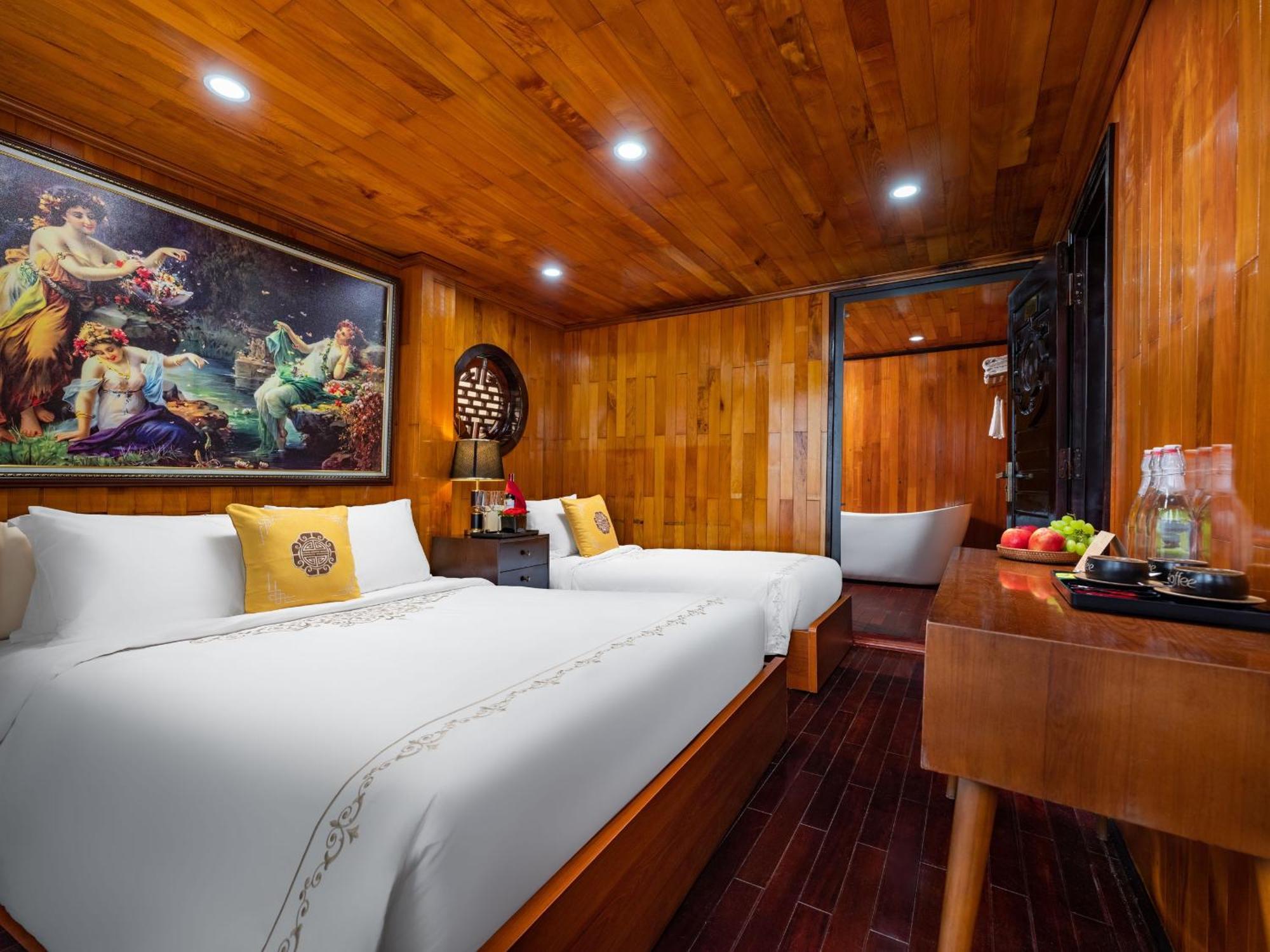 Hera Boutique Cruise Ha Long Bay Exterior foto