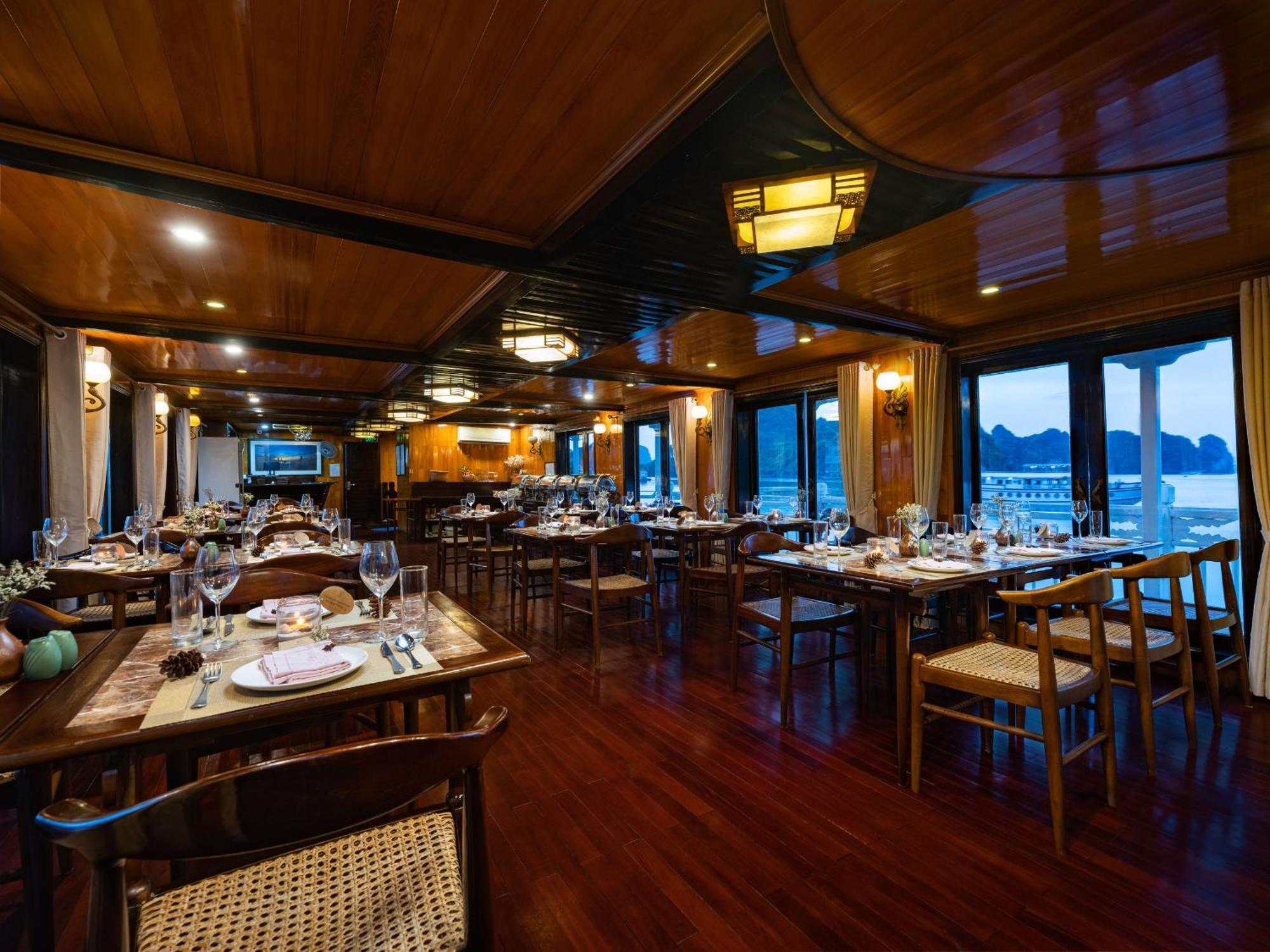 Hera Boutique Cruise Ha Long Bay Exterior foto