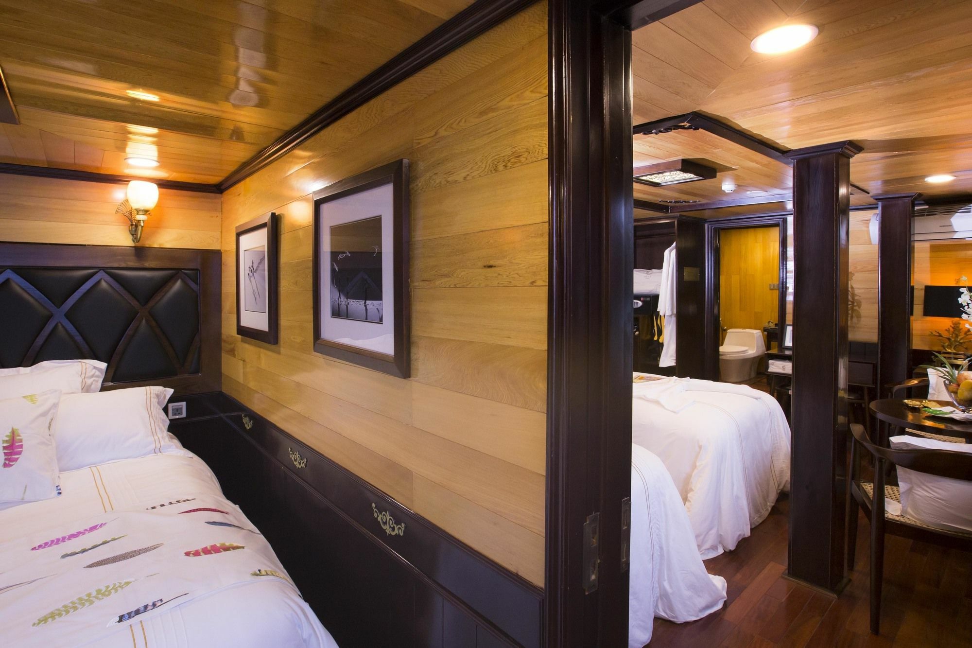Hera Boutique Cruise Ha Long Bay Exterior foto